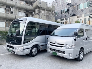 株式会社チップトップ ロケバスドライバー／エンタメ業界／月給30万円／未経験歓迎