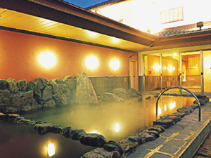 天然戸田温泉　彩香の湯（戸田石油株式会社） 日帰り温泉のフロント・清掃スタッフ／転勤なし