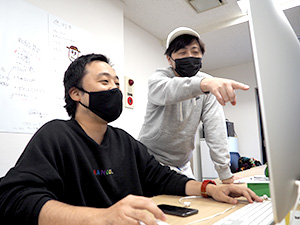 株式会社キウイ商事 グラフィックデザイナー（兼アートディレクター）／完全週休2日