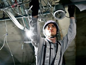 リバーステージ株式会社 電気設備工事士（現場代理人）／資格取得支援／残業代全額支給