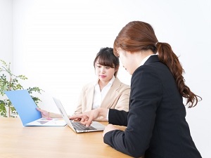 株式会社辰栄興発（シンエイコウハツ） 営業アシスタント・不動産賃貸管理／女性活躍中／年休120日