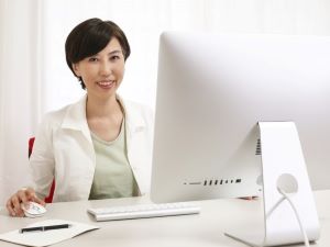 信和化成株式会社 貿易事務／中国語を活かす／月給27万円以上／残業月5h以下