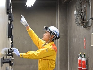 西日本高速道路エンジニアリング中国株式会社(NEXCO西日本グループ) 高速道路の電気設備（保全・修繕）／土日祝休／残業月20h程度