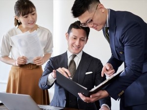 彩の国法務合同事務所　（司法書士法人彩の国佐藤事務所） 司法書士法人を支える事務／未経験OK・土日休み