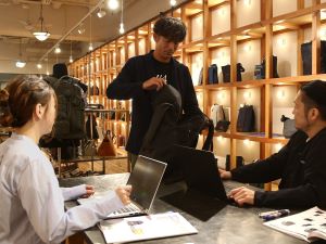 ＨＡＲＶＥＳＴ　Ｓ＆Ｍ株式会社 商品企画ができるルート営業／未経験歓迎／残業月10時間未満