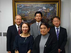 オカ東京商事株式会社 経理総務／年収400万～600万円／経験者優遇／残業ほぼ無し