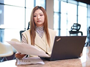 株式会社ｄａｚｚｙ（デイジー）WEBマーケティング／広告運用・集計・分析／未経験可／残業少