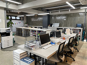 株式会社ＡＣＤＣ ECサイト運営（バックヤード担当）／残業月10時間／服装自由