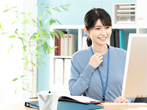 小西不動産株式会社 経理事務／未経験歓迎／中国語を活かす／完全週休2日／土日祝休