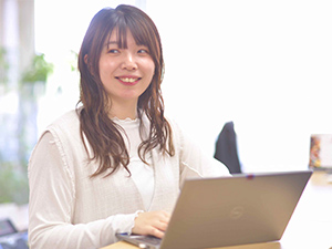 株式会社モリコーポレーション 事務スタッフ／豊洲エリア／年休125日／完全週休2日／土日祝