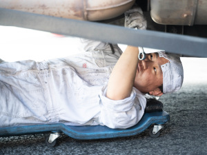 東京空港交通株式会社 空港リムジンバスの整備士／接客なし／月残業20h／未経験歓迎