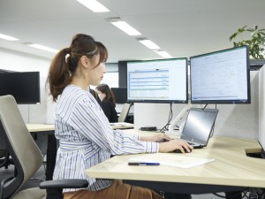 コクヨアンドパートナーズ株式会社(コクヨグループ) IT部門のサポート事務／未経験OK／月給25万円～／土日祝休