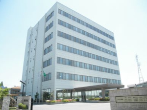 三和油化工業株式会社【スタンダード市場】 製造・構内作業スタッフ／賞与実績4.8カ月／昼勤・夜勤選択可