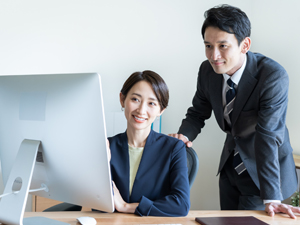 社会福祉法人ひまわり福祉会 人事・総務／残業月7時間以内／プライベートも充実／未経験歓迎