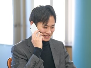 オトロンカーズ株式会社 仕入れスタッフ／月給35万～／賞与最大年6回／転勤なし