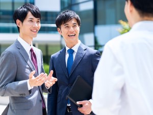 株式会社タケウチ 小売業を魅力的にする企画営業／営業リーダー候補／賞与年2回