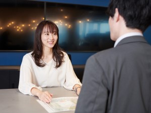 コクヨアンドパートナーズ株式会社(コクヨグループ) 大手企業のサポート事務／京橋駅勤務／残業5h／年休120日