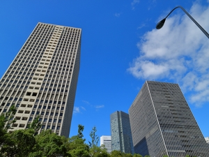 ライフテラス株式会社 完全反響の不動産営業／年間休日120日／完全週休2日／残業無