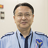 係員(前職：マンションの警備員)