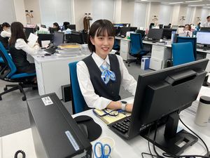 明鏡管理サービス株式会社(グループ会社／キュービクルメンテ協会) 事務／未経験歓迎／土日祝休み／髪型・ネイル自由／駅チカ