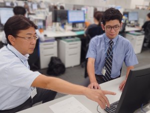 株式会社損害保険リサーチ 法人ルート営業／未経験OK／年休122日／賞与実績年5カ月分