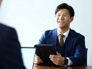 萬世電機株式会社【スタンダード市場】 上場商社のルート営業／年休125日／賞与6カ月分以上／残業少