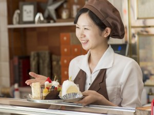 株式会社くるみや ケーキ屋さんの販売スタッフ／未経験可／正社員採用／完休2日