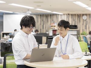 株式会社サンエイ 積算職／ノー残業デーあり／ベンチャー企業のような風通しの良さ