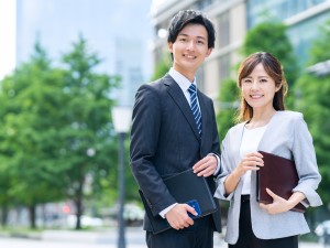 株式会社ライフスタイル 既存顧客中心の保険営業／未経験歓迎／年休120日超／ノルマ無