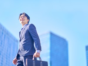 トラストライフ株式会社 用地仕入れ営業／法人メイン／インセンティブ新設／連休あり