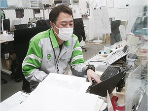 鴻池運輸株式会社【プライム市場】(KONOIKEグループ) 倉庫管理事務／11時半出社／年休121日／賞与年2回