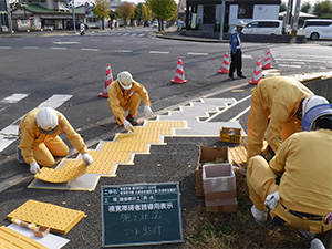 ロードライン株式会社 安全施設工（現場作業員）／経験不問／国家資格取得を会社が支援