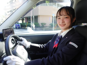 日本交通関西本部株式会社(日本交通グループ関西) ホスピタリティドライバー／隔日勤務／月給最大40万円保障