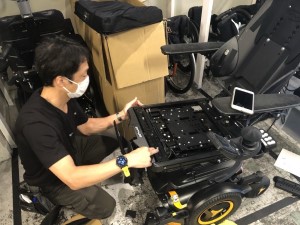 ペルモビール株式会社 高性能車いすの組立・修理エンジニア／年俸550万円超／残業少