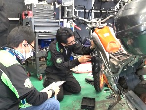 株式会社２りんかんイエローハット バイク整備士／未経験OK／賞与2.9カ月分支給実績／手当充実