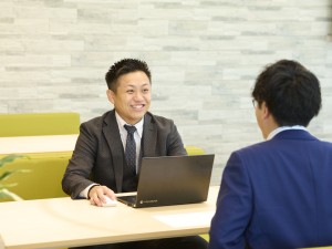 阪和工材株式会社 ステンレス製品の提案営業／賞与6カ月／年休123日／土日祝休