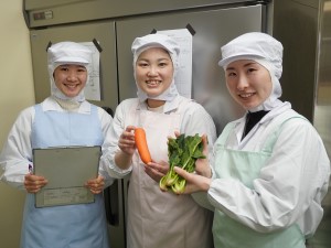 日本給食株式会社 16～1７時に帰れる給食スタッフ／年休125日／時短勤務OK