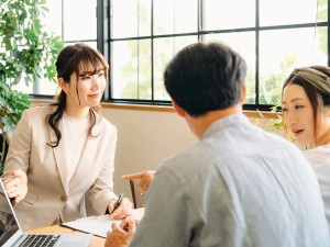 株式会社ライフローラ ウェディングプランナー／未経験歓迎／月給26万円～／賞与2回