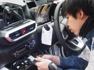 株式会社新和電装 自動車電装の取付スタッフ／未経験歓迎／月給25万円～／転勤無