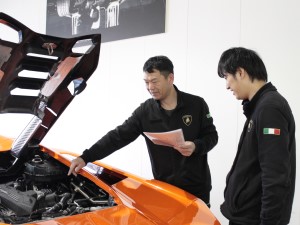 株式会社コリーダモータース スーパーカーの自動車整備士／経験者は年収500万円以上可能