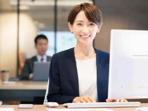 社会保険労務士法人上村事務所 社労士事務所スタッフ／年休130日／フレックス／資格支援有り
