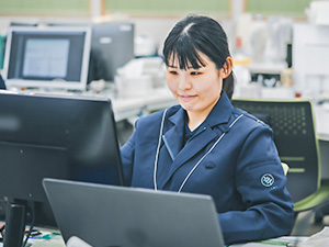 みどり産業株式会社 事務／未経験OK／残業月10h以下／有給消化率ほぼ100％！