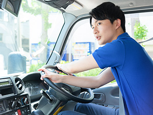 株式会社マニックス 配送ドライバー／長距離運転なし／年間休日124日／未経験歓迎