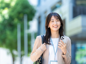 三井住友信託銀行株式会社 資産運用コンサルティング営業／平均年収450万円／土日祝休
