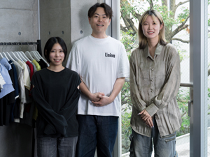 株式会社ｆｅａｓｔ 女性アウターファッションのデザイナー／土日祝休／年休120日