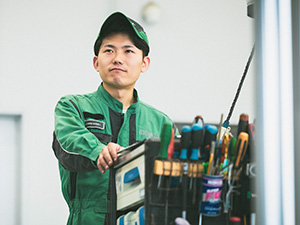 株式会社ＩＤＯＭ【プライム市場】 ガリバーの整備士／毎月インセンティブ／早期昇格可／2MN