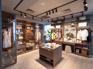 コンフォート株式会社 法人営業／未経験歓迎／年間休日127日／月給28万円～
