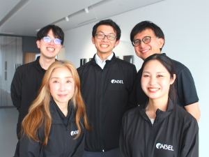 アベル株式会社 営業（国内・海外）／月給25万円～／賞与4ヵ月／土日休み