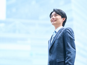 長野スリーボンド株式会社 ものづくり支援型営業／未経験歓迎／年休130日／賞与6カ月分