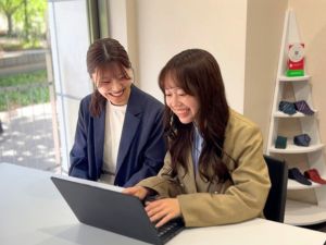 株式会社Ｎ.Ｅ SNS営業／人柄重視／賞与年2～3回／服装・髪色・ネイル自由